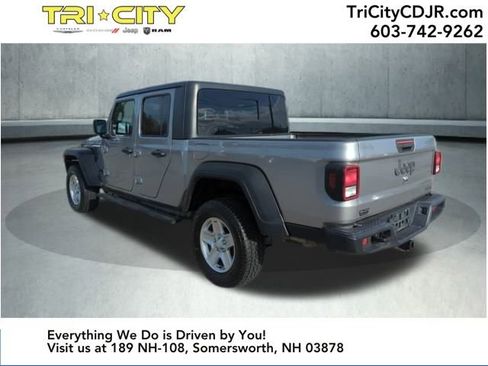 Used 2020 Jeep Gladiator Sport w/ Quick Order Package 24S image 3