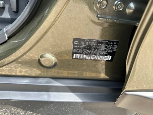 Used 2025 Subaru Outback Premium w/ Popular Package #1A AWD/4WD image 19