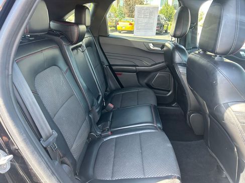Used 2023 Ford Escape ST-Line AWD/4WD image 32
