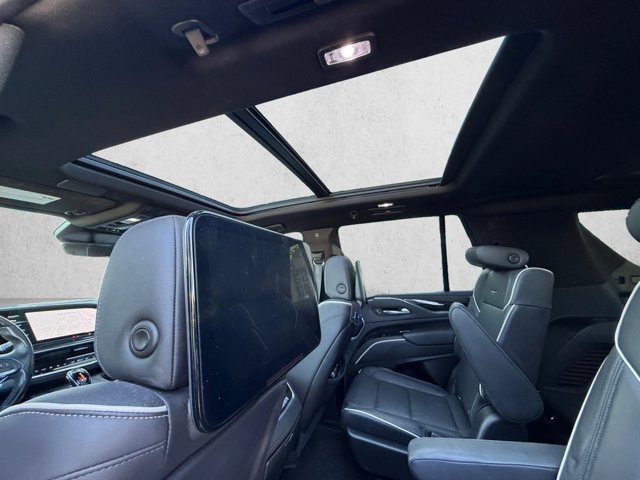 Used 2021 Cadillac Escalade Sport RWD image 20