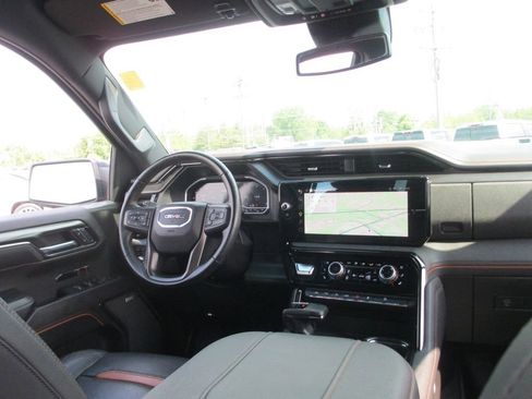 Used 2024 GMC Sierra 1500 AT4 AWD/4WD image 27