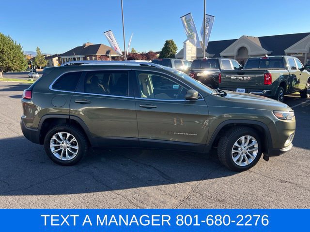 Used 2019 Jeep Cherokee Latitude w/ Cold Weather Group FWD image 8