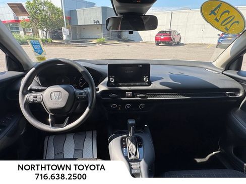 Used 2024 Honda HR-V LX image 6