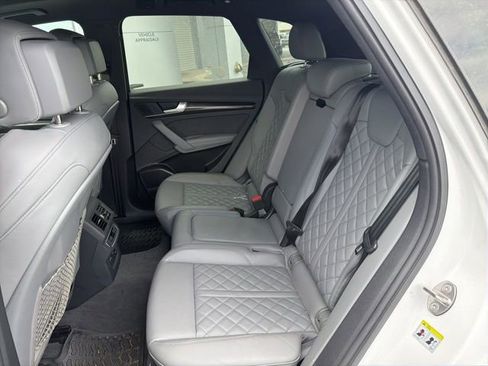 Used 2023 Audi SQ5 Premium Plus w/ Premium Plus Package image 9