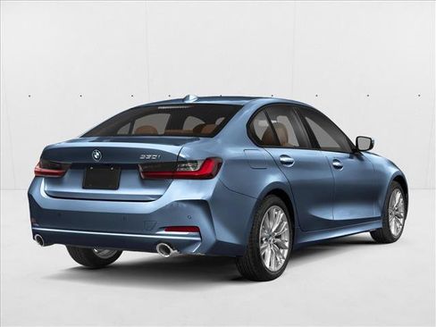 New 2026 BMW 330i xDrive Sedan AWD/4WD image 2