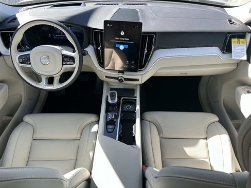 New 2026 Volvo XC60 B5 Ultra w/ Protection Package Premier image 7