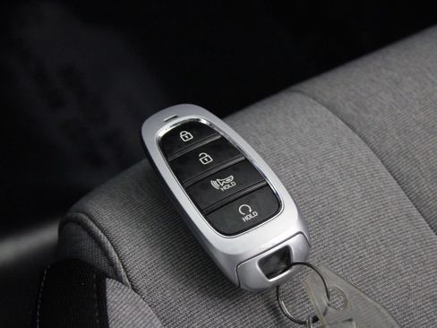 Certified 2025 Hyundai Palisade SE FWD image 30