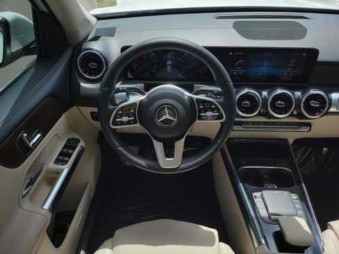 Certified 2022 Mercedes-Benz GLB 250 image 16