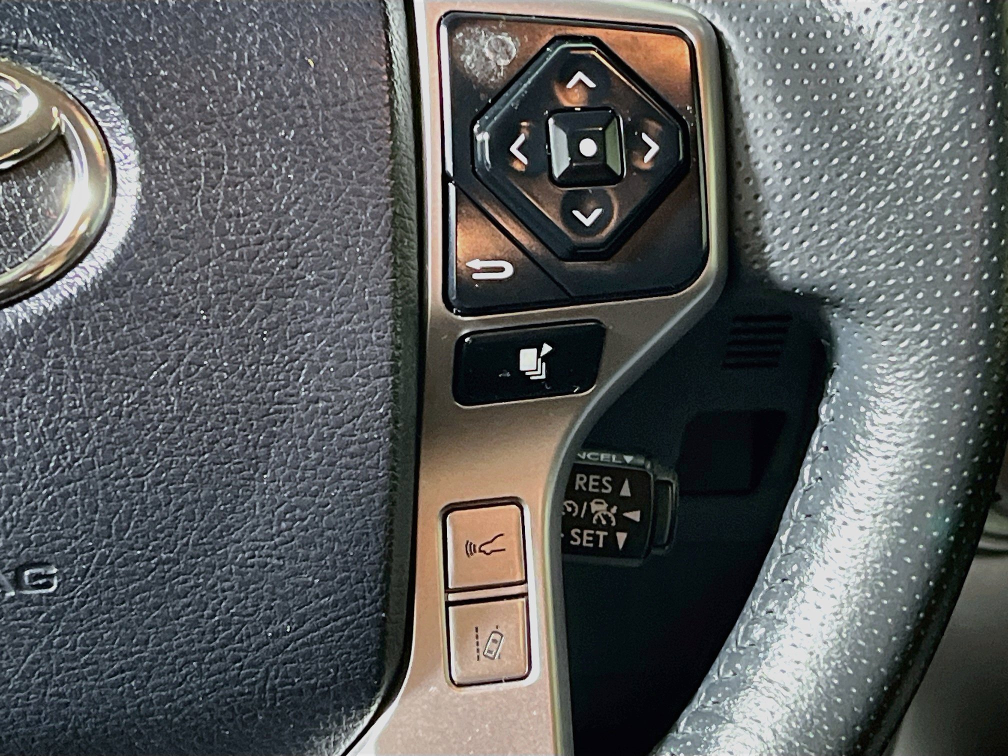 Used 2023 Toyota 4Runner SR5 RWD image 19