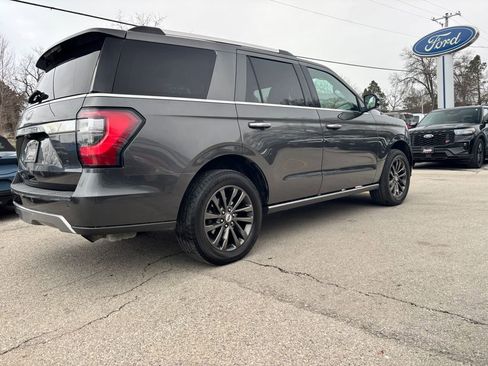 Used 2021 Ford Expedition Limited image 5