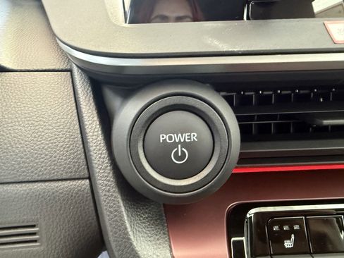 Certified 2025 Toyota Prius Plug-In Hybrid image 15