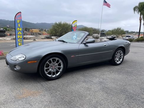Used 2002 Jaguar XK8 Convertible RWD image 31