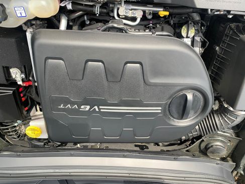 Certified 2022 Jeep Cherokee Trailhawk image 14