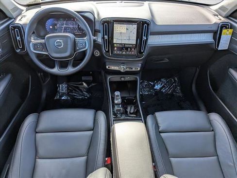 New 2026 Volvo XC40 B5 Ultra w/ Climate Package image 16