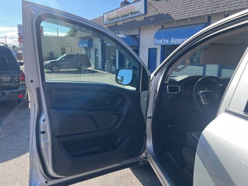 Used 2018 Nissan Titan S w/ S Utility Package image 27