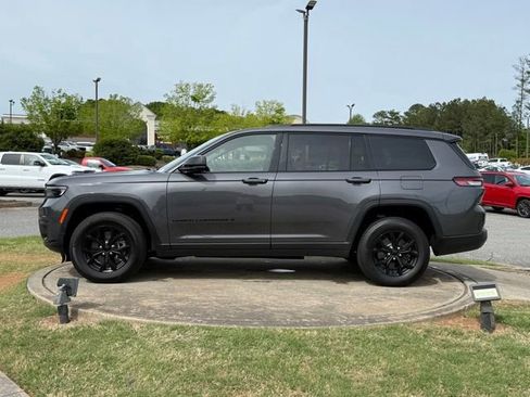 Certified 2024 Jeep Grand Cherokee L Laredo AWD/4WD image 4