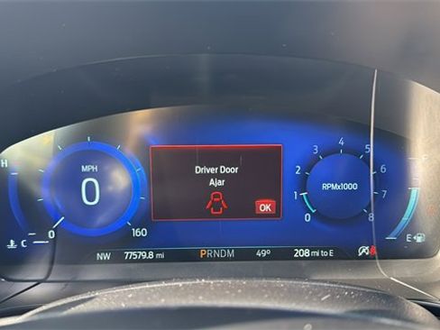 Certified 2020 Ford Escape Titanium w/ Titanium Premium Package 2.0 image 19