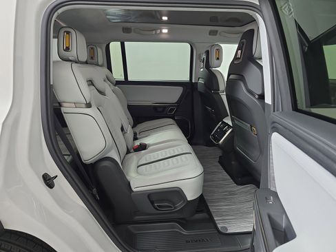 Used 2024 Rivian R1S Adventure AWD/4WD image 23
