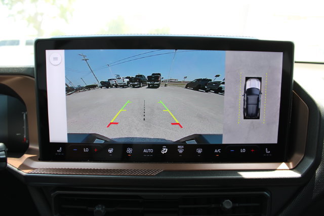 New 2026 Ford Bronco Sport Outer Banks w/ Outer Banks Tech Package+ AWD/4WD image 13