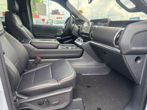 New 2025 Ford Expedition Tremor image 14