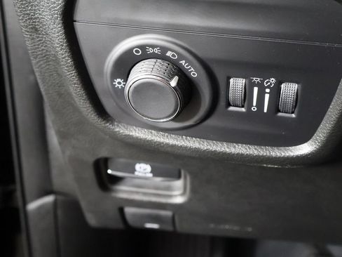 Used 2023 Jeep Grand Cherokee L Laredo AWD/4WD image 38