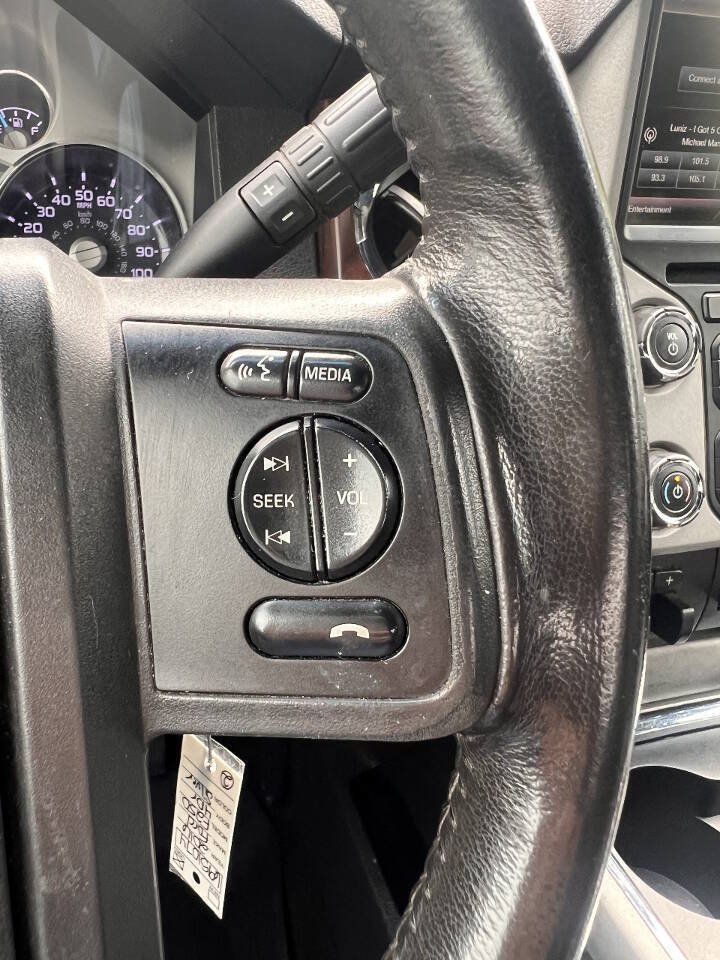 Used 2016 Ford F250 Lariat w/ Lariat Interior Package AWD/4WD image 22