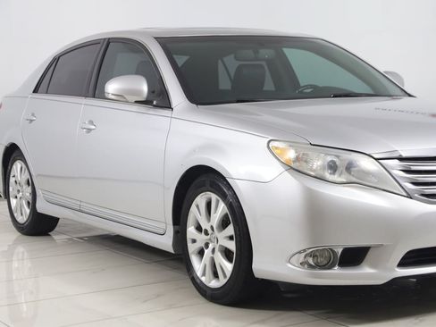 Used 2011 Toyota Avalon FWD image 37