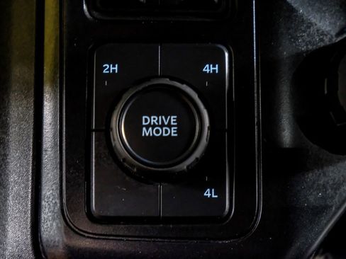 Used 2025 Ford F350 XLT AWD/4WD image 24
