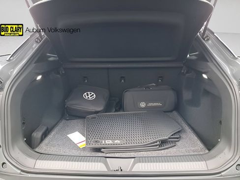 New 2026 Volkswagen ID.4 Pro AWD/4WD image 29