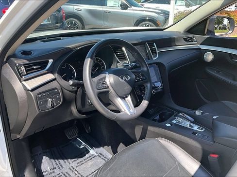 Certified 2023 INFINITI QX50 Sensory AWD/4WD image 16