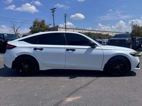 Used 2024 Honda Civic Sport image 2