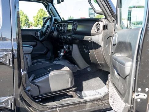 Used 2023 Jeep Wrangler Unlimited Sport AWD/4WD image 30