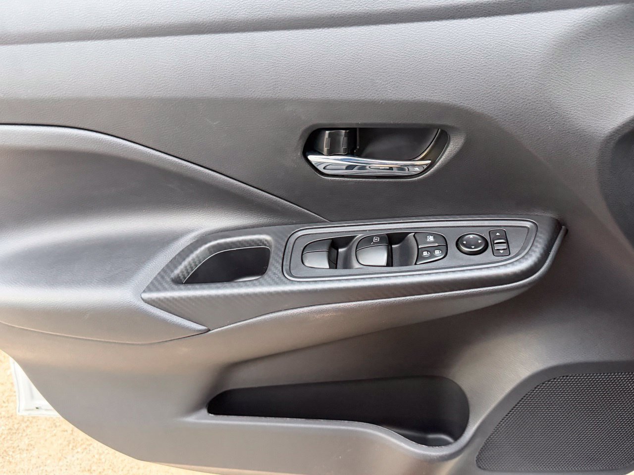 Certified 2025 Nissan Versa SV w/ Trunk Package FWD image 25