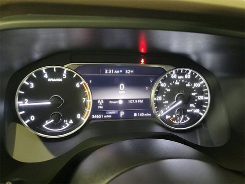 Used 2023 Nissan Rogue SV w/ SV Premium B Package image 17