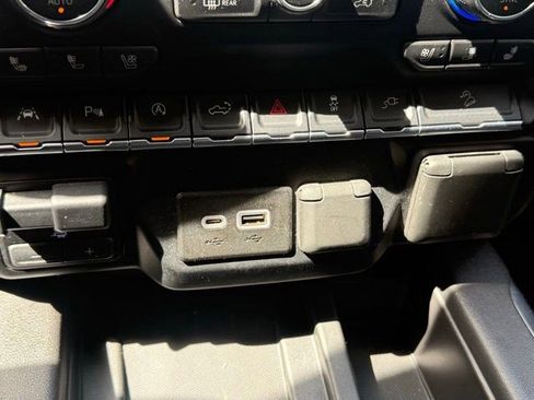 Used 2019 Chevrolet Silverado 1500 LTZ w/ LTZ Plus Package image 16