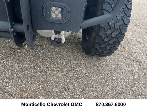 Used 2023 Jeep Gladiator Mojave w/ Cold Weather Group AWD/4WD image 32