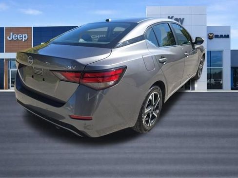 Used 2024 Nissan Sentra SV FWD image 8