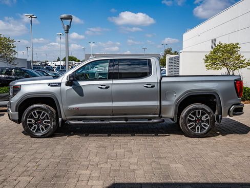 Used 2024 GMC Sierra 1500 AT4 w/ Technology Package AWD/4WD image 5