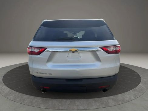 Used 2020 Chevrolet Traverse LS AWD/4WD image 6