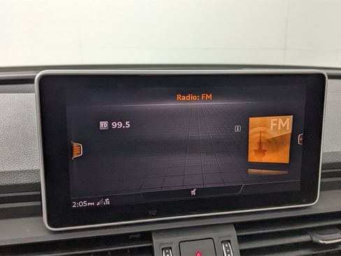 Used 2019 Audi Q5 Prestige w/ Prestige Package image 24