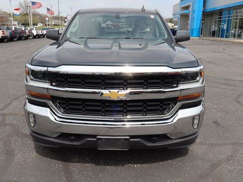 Used 2018 Chevrolet Silverado 1500 LT w/ All Star Edition image 27