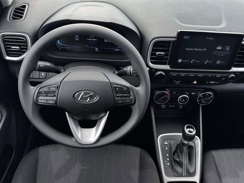 New 2026 Hyundai Venue SE image 19