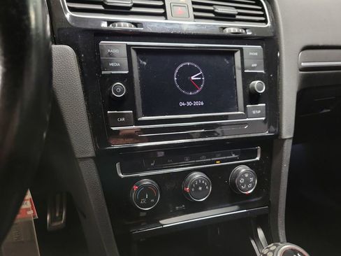 Used 2019 Volkswagen GTI SE FWD image 15