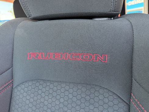 Used 2021 Jeep Wrangler Unlimited Rubicon image 5