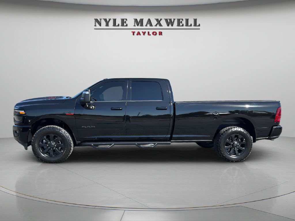 Used 2026 RAM 3500 Laramie AWD/4WD image 10