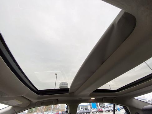 Used 2023 Nissan Maxima SL image 25