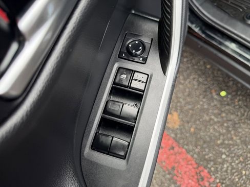 Used 2019 Toyota RAV4 Adventure image 15