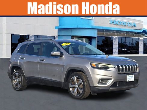 Used 2019 Jeep Cherokee Limited image 1
