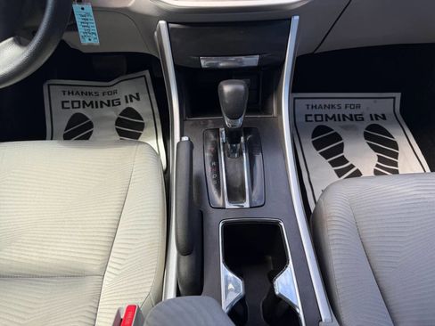 Used 2015 Honda Accord LX image 24