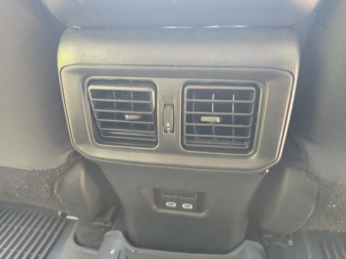 Used 2024 Toyota RAV4 XLE w/ Convenience Package FWD image 12